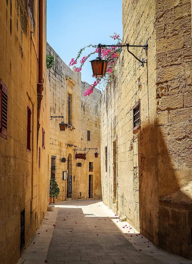 Double Room 2Min From Mdina In Townhouse Rabat Bed & Breakfast